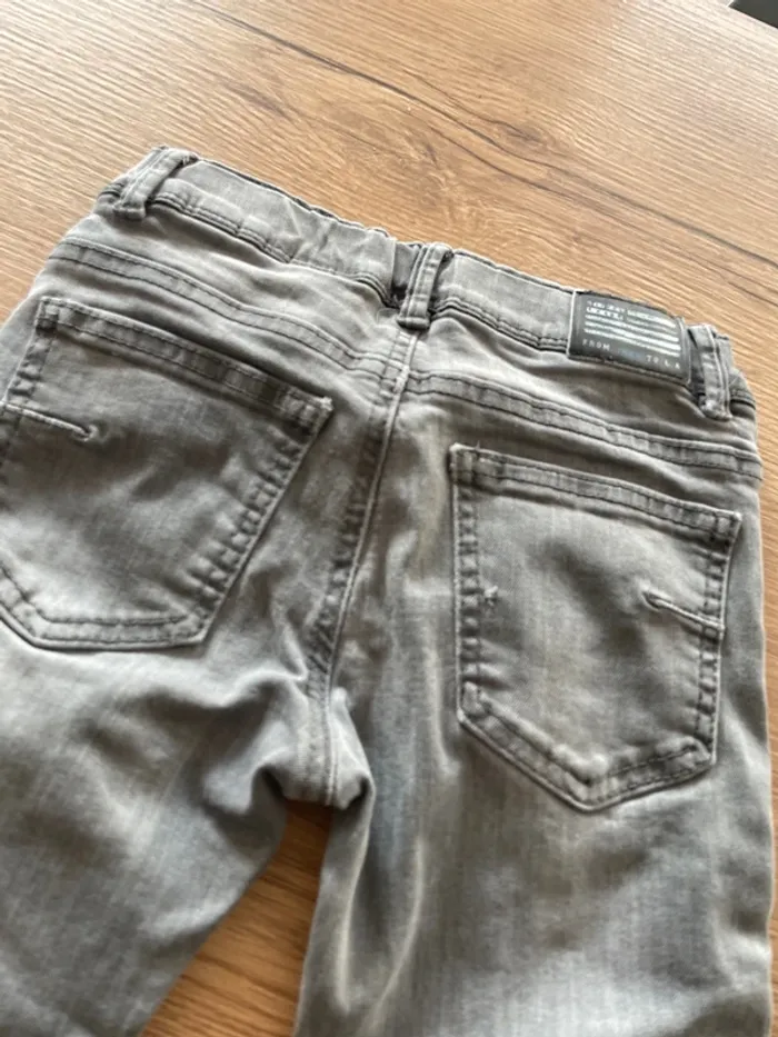 Jean garçon marque IKKS taille 8 ans - photo numéro 2