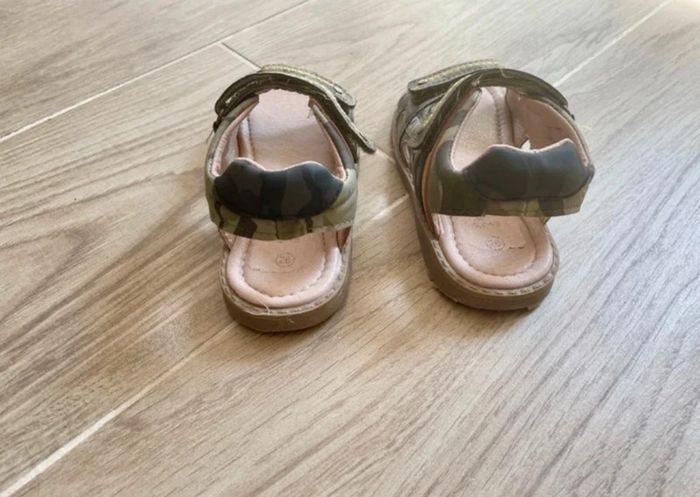 Sandales garçon taille 26 chaussés - photo numéro 4