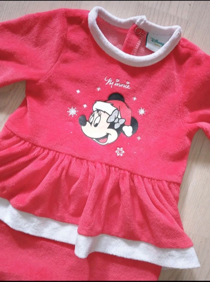 Pyjama de Noël Minnie Disney Baby T. 6 mois NEUF - photo numéro 2