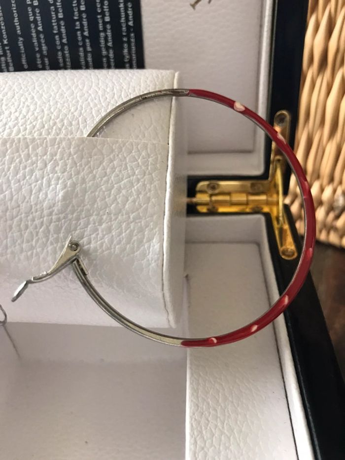 Magnifique paire de boucles d’oreilles anneaux rouges - photo numéro 3