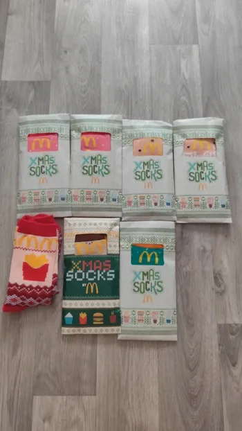 Lots de chaussettes macdo