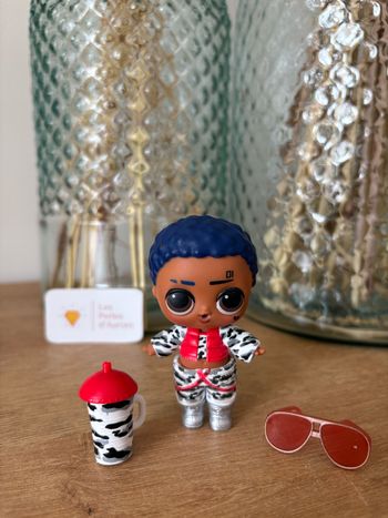 Poupée lol surprise