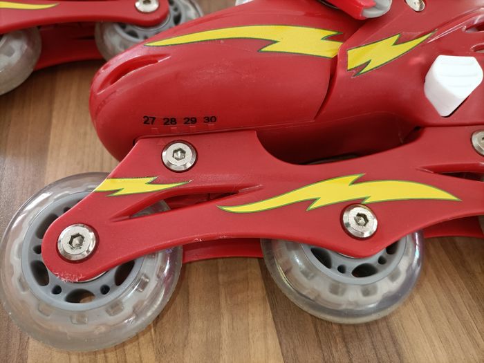 Rollers cars 27-30 blanc et rouge - photo numéro 7