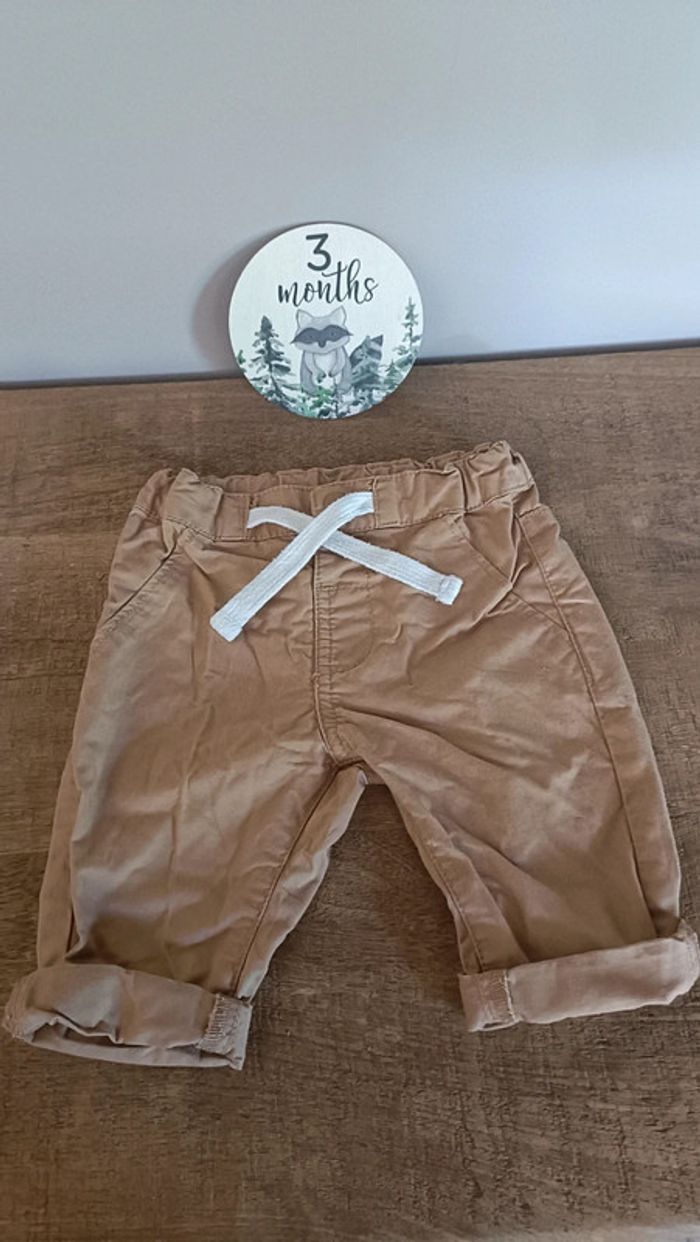 Lot 5 pantalons 3 mois en très bon état - photo numéro 3
