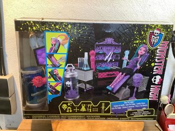 La fabriqué a Monster Monster High mattel