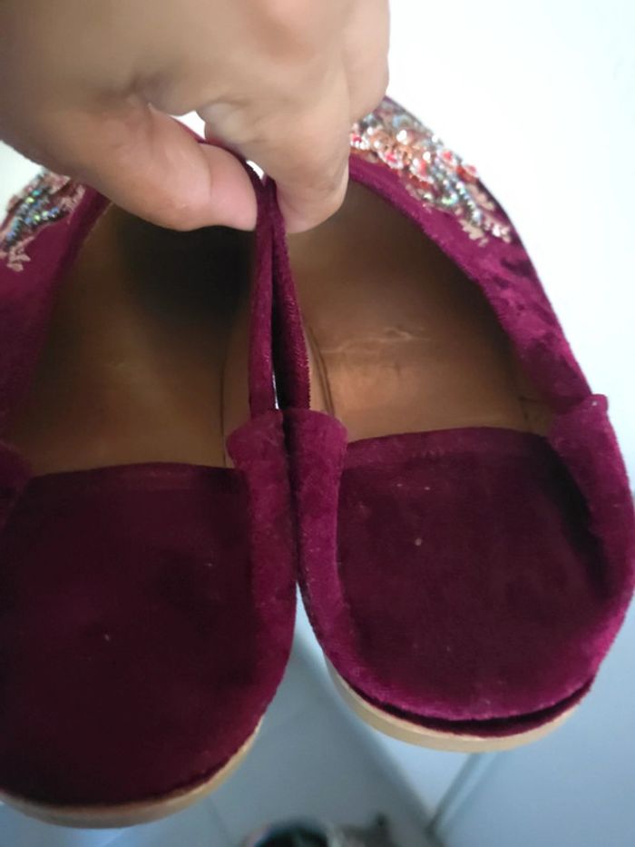 Babouches avec broderie et strass neufs - photo numéro 3