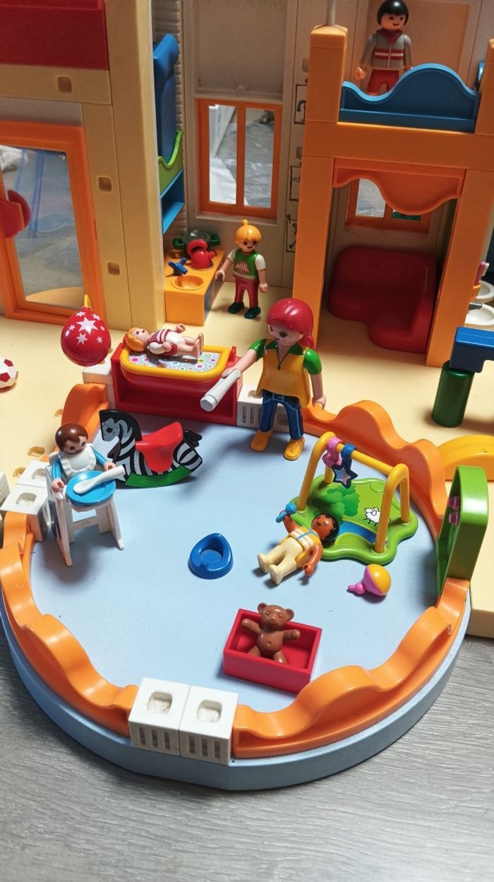 Playmobil école + espace crèche - photo numéro 8