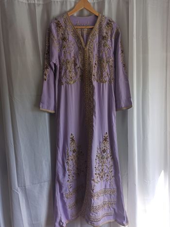 Caftan marocain violet
