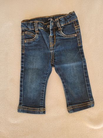 Jean 6 mois