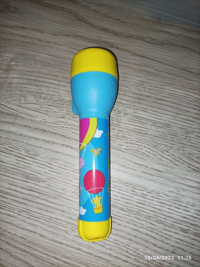 Lampe torche Peppa Pig - photo numéro 2