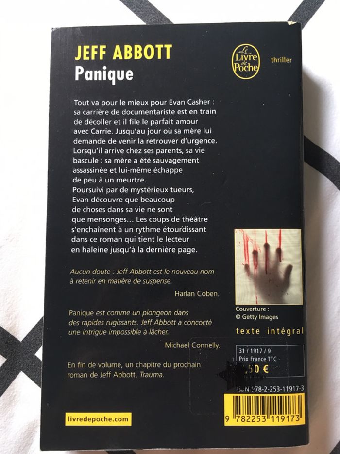 Livre : panique - photo numéro 2