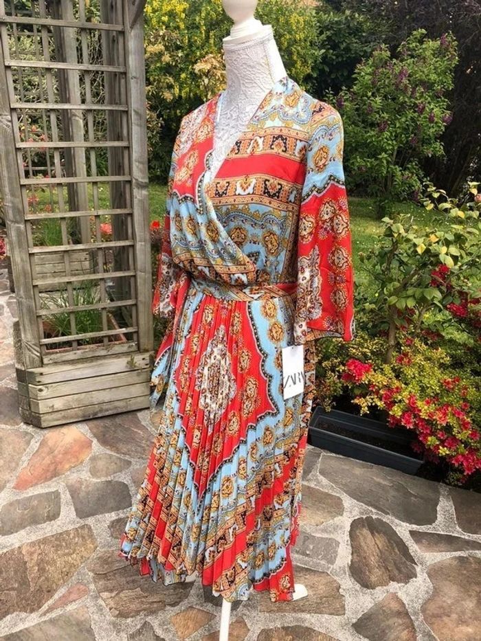 Robe Zara neuve taille S - photo numéro 9