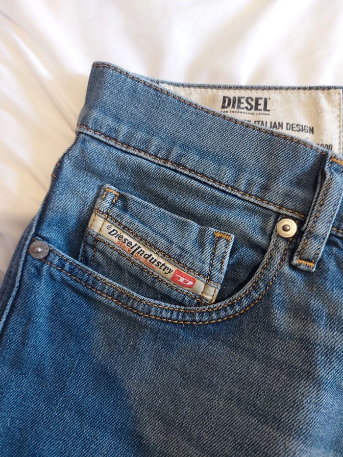 Jean bleu - photo numéro 3