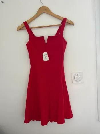 Robe débardeur rouge patineuse