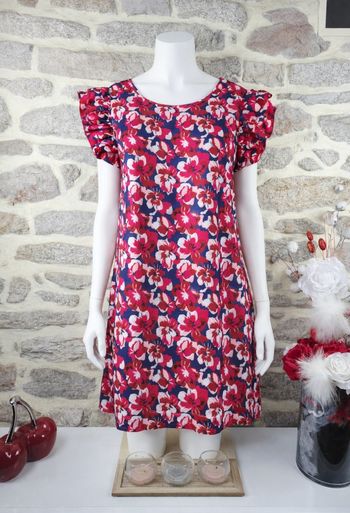 Robe mélodie florale des bords de mer bleue nuit et rouge Femme taille 52 marque Boohoo 🪷