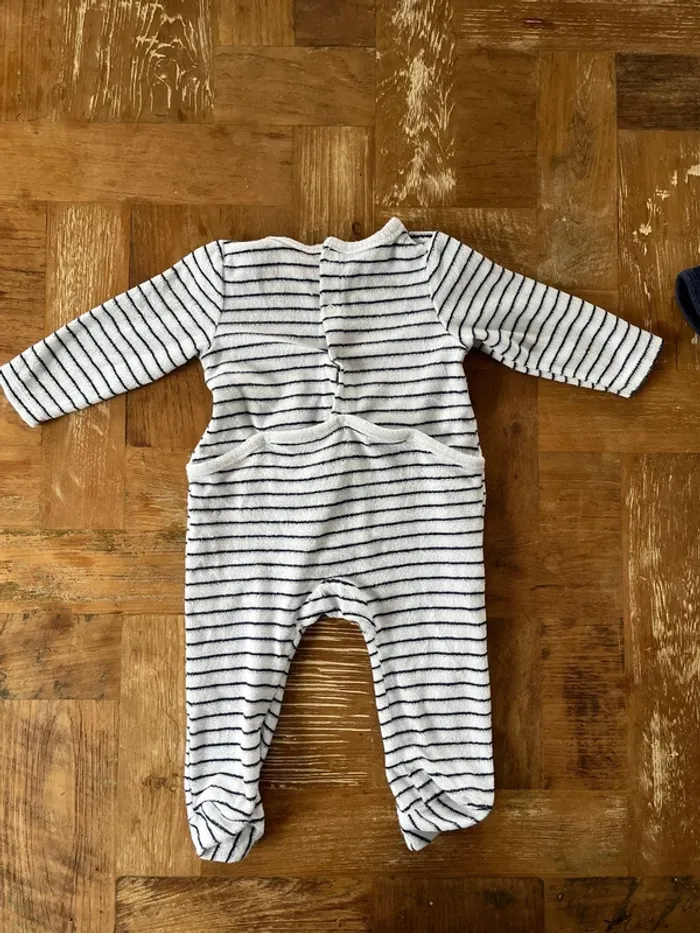 Lot pyjama velours 6 mois - photo numéro 4