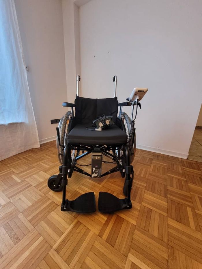 Fauteuil roulant actif Otto Bock Motus 2 CV avec Alber E-Fix 35 avec module Bluetooth - photo numéro 3