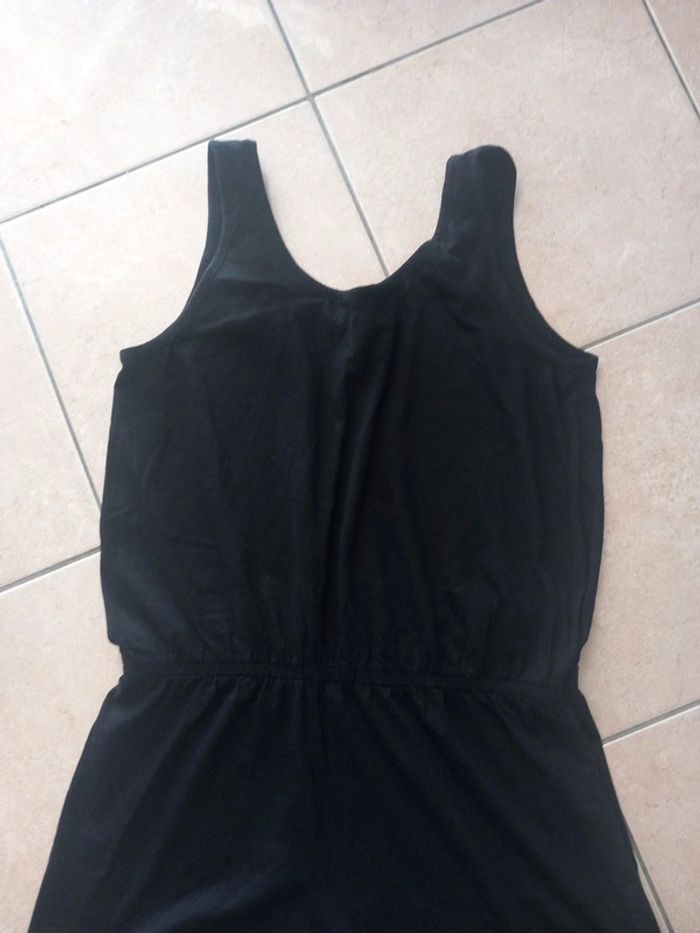 Combi short  noire Taille 44/46 neuf - photo numéro 3