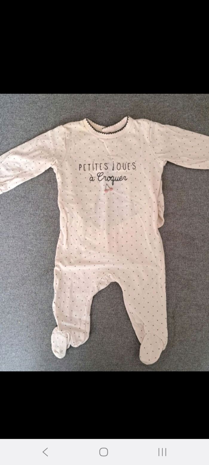 7 pyjamas dors bien - photo numéro 5