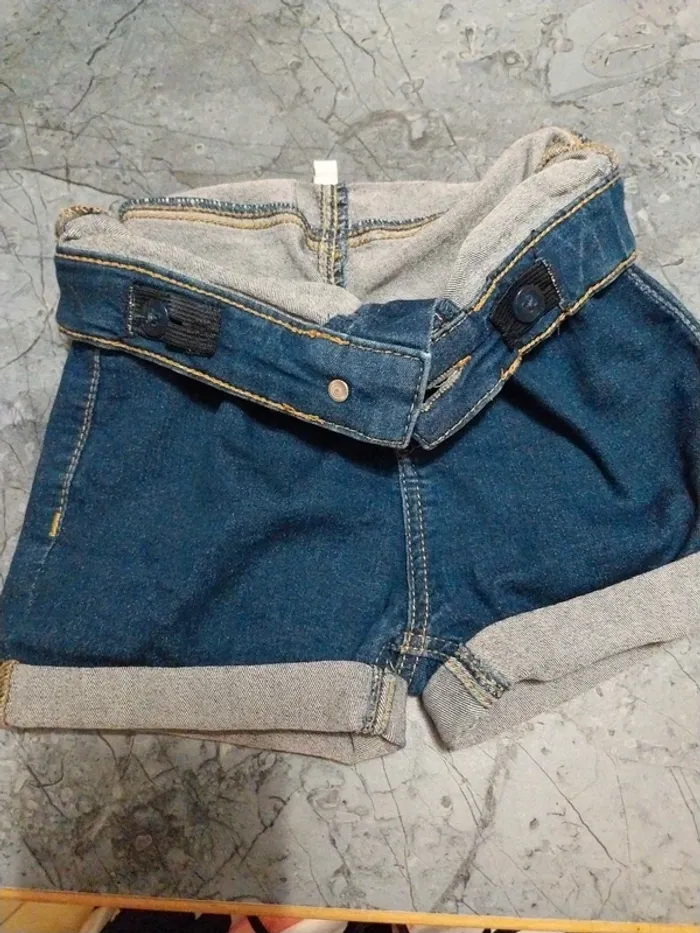Short en jean 8 ans - photo numéro 6