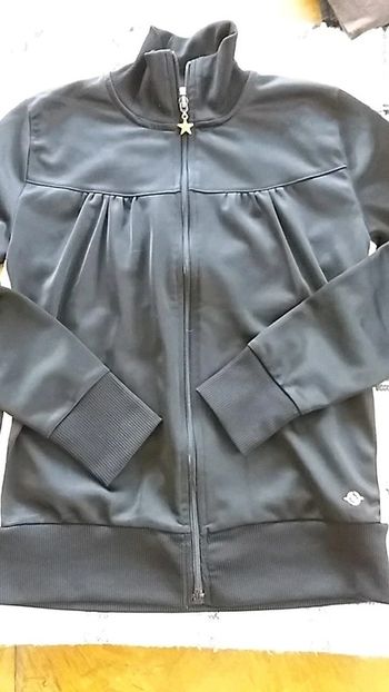 Veste de sport fille taille 12 ans