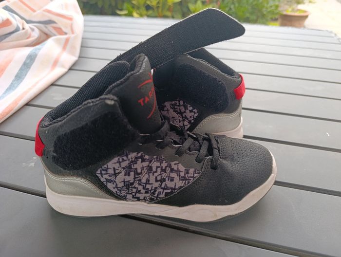 Chaussures basket Decathlon tarmak basketball 🏀 36 - photo numéro 3