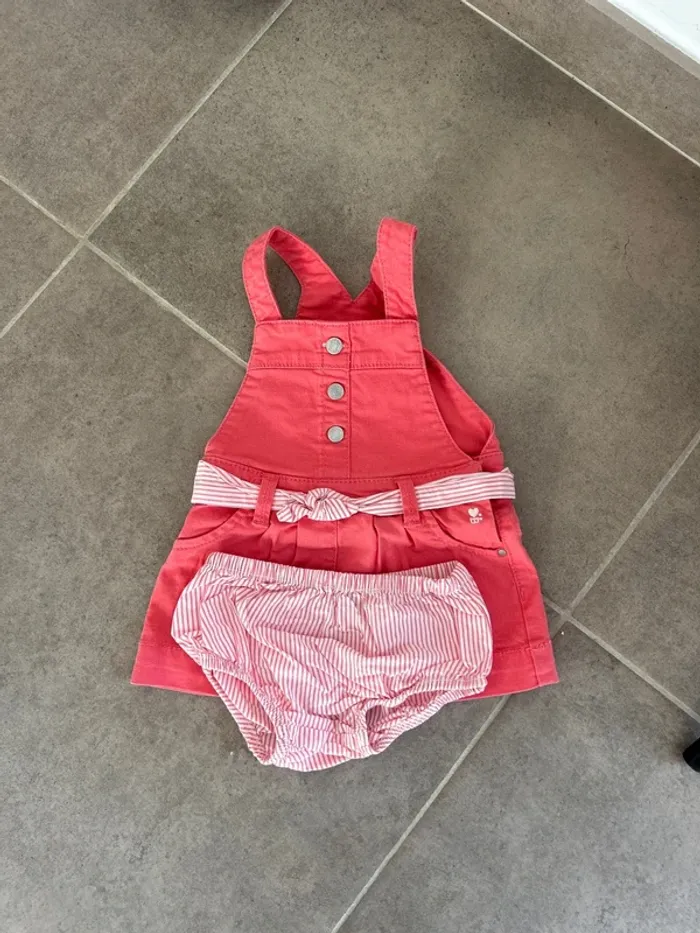 Robe okaidi