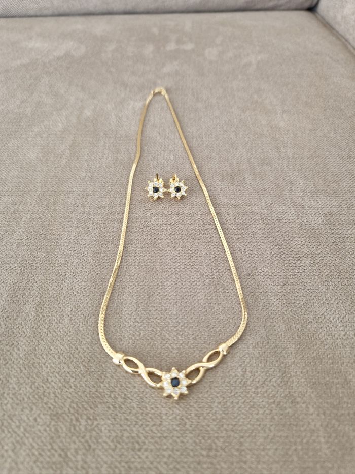 Parure avec collier et ses boucles d'oreilles - photo numéro 3