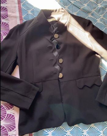 Blazer noir neuf sans étiquette avec bouton