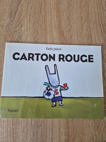 Livre école des max "carton rouge"