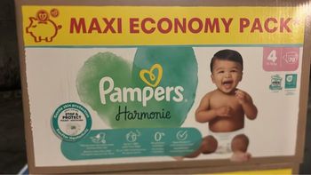 Lot Pampers harmonie taille 4 