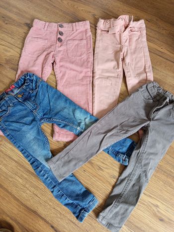 Lot 4 pantalons