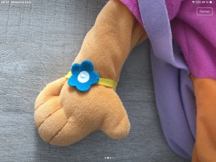 Très grande peluche dora - photo numéro 2