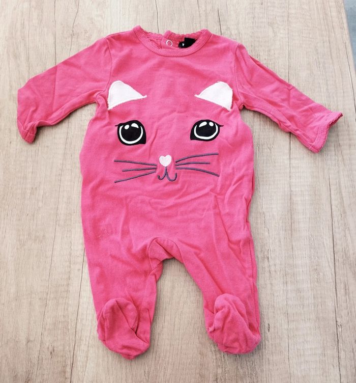 Pyjama grenouillère coton fille rose fuschia taille 1 mois Kiabi