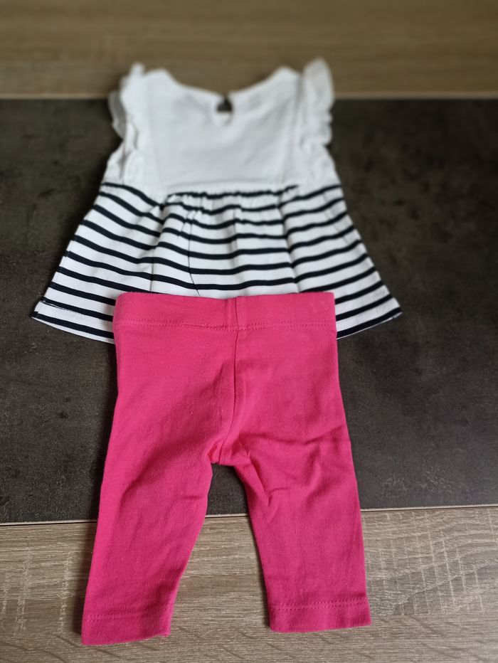 Le legging et la blouse - photo numéro 6