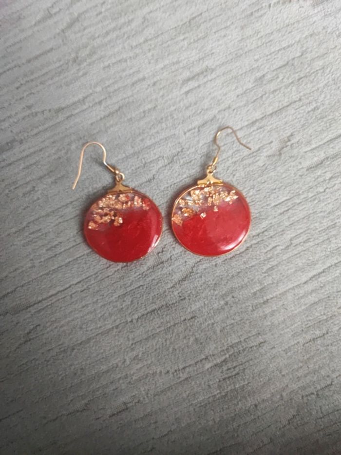 Boucles d'oreilles en acier et résine