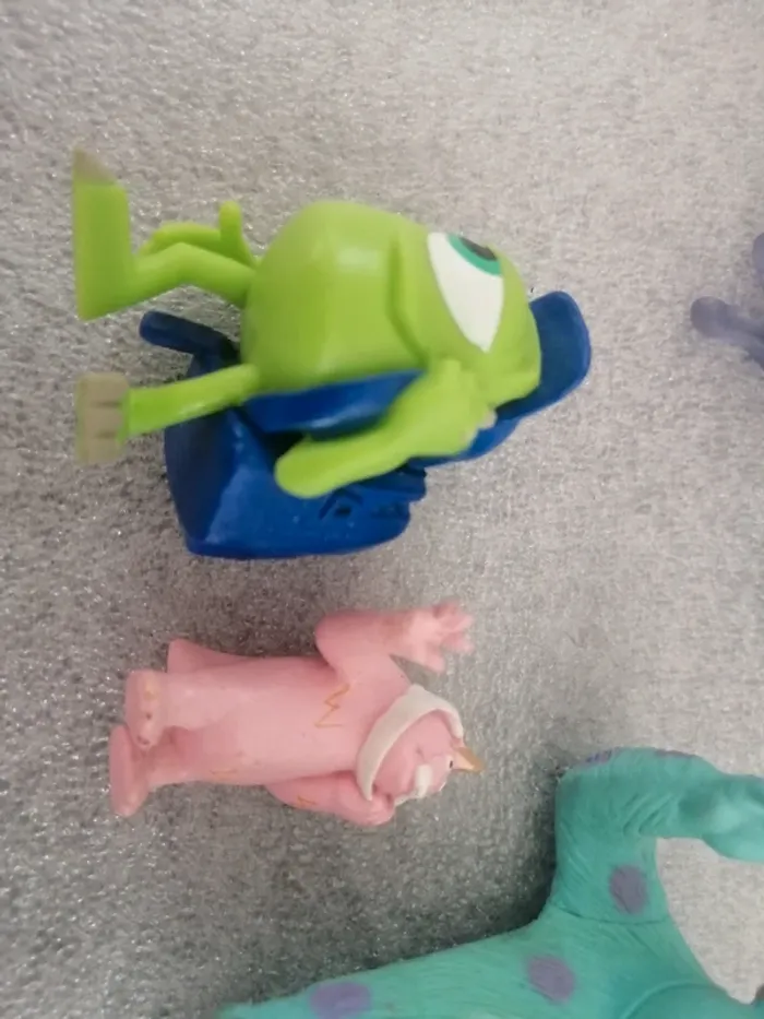 Figurines monstres et compagnie - photo numéro 3
