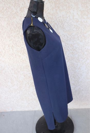 28 - Robe bleu marine