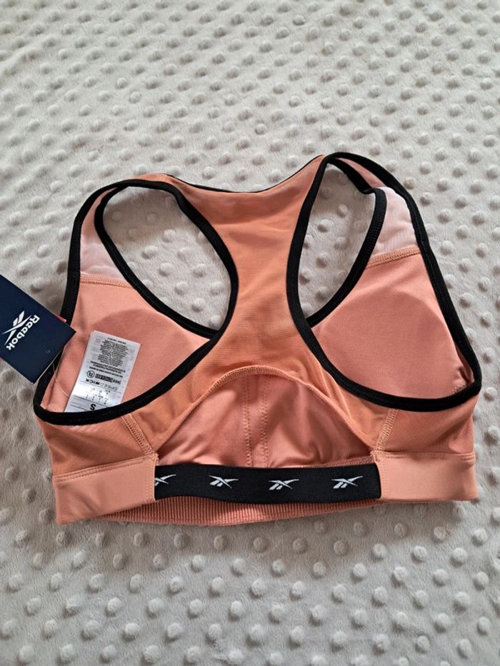 Brassière Reebok taille S neuve - photo numéro 2