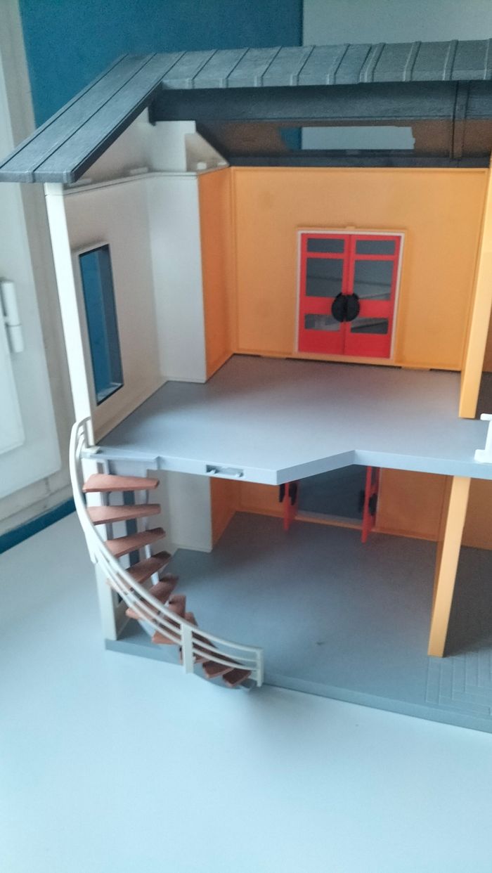 Maison moderne playmobil et accessoires - photo numéro 3