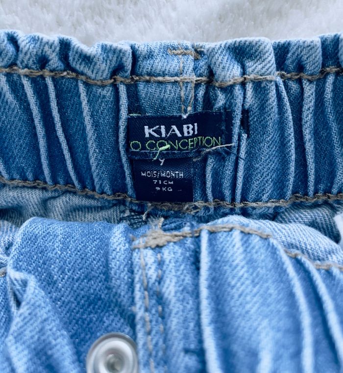 Short en jean «  Kiabi » 9 mois - photo numéro 2