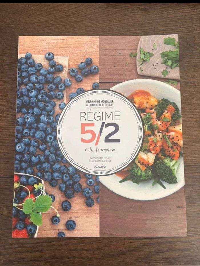 📚 Livre “Régime 5/2 à la française” - Delphine de Montalier & Charlotte Debeugny 🥦