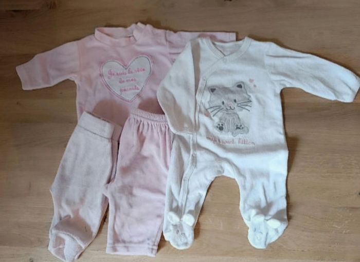 Lot de 2 pyjamas fille 1 mois