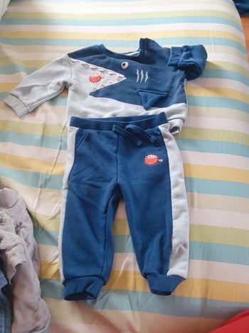 Ensemble taille 9 mois