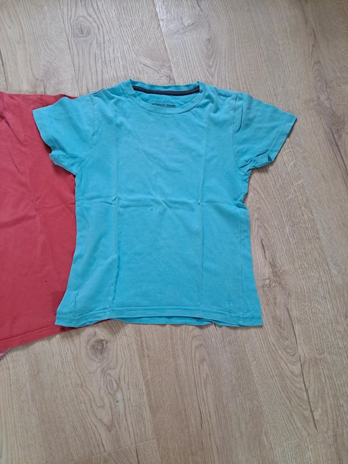 Lot 3tshirt 8ans - photo numéro 2