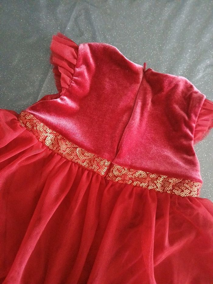 Robe rouge à strass - photo numéro 5