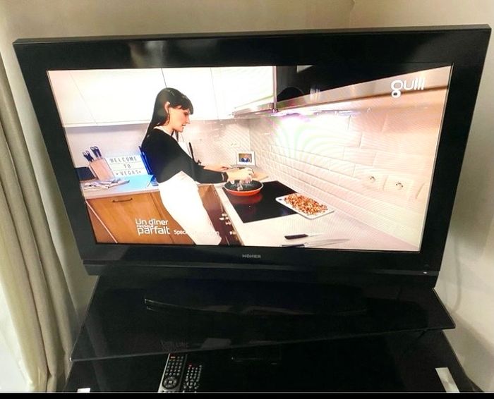 Tv 32 pouces + décodeur