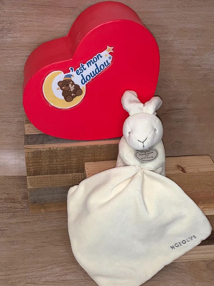 DDC132 doudou et compagnie lapin natalys