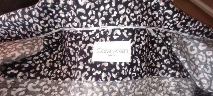 Chemise noire à motifs Calvin Klein - photo numéro 4