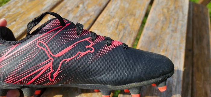 Chaussures de foot Puma taille 31 - photo numéro 3